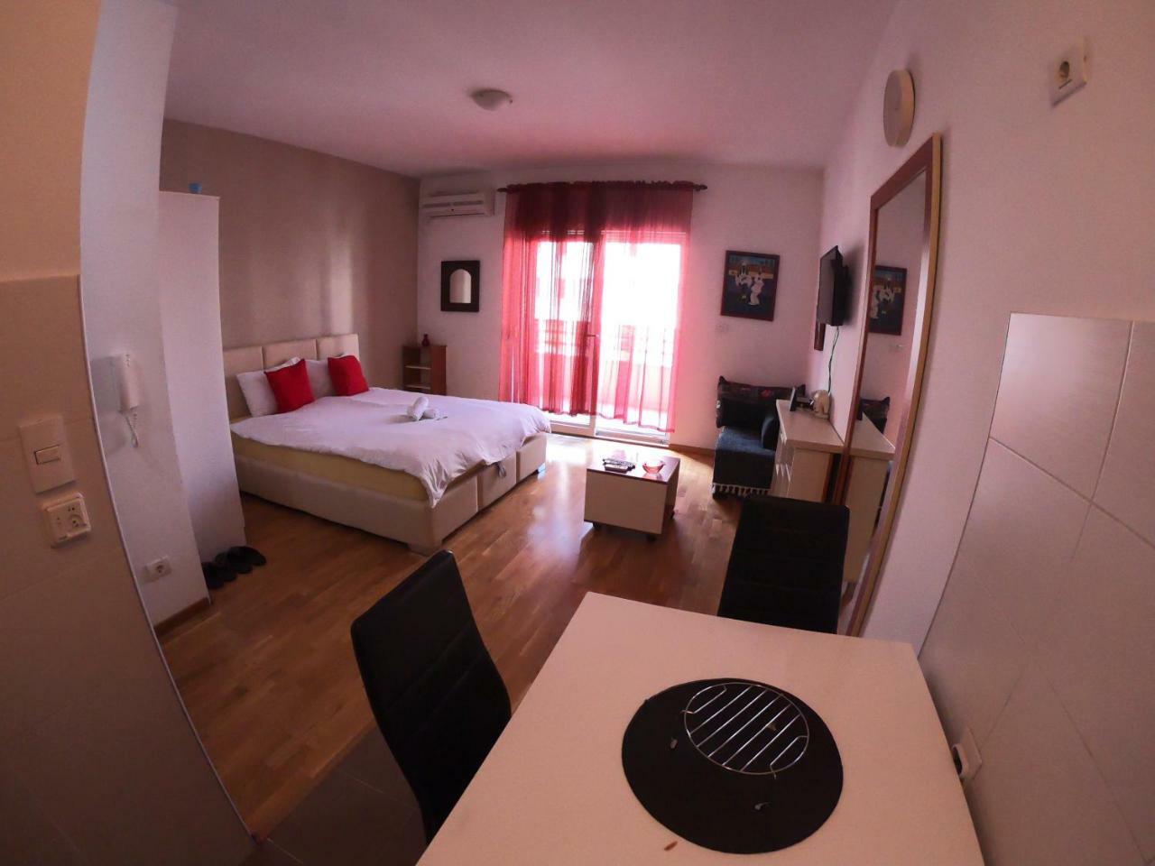 Bono 1 Kvart * Podgorica